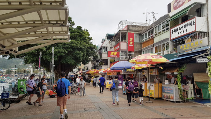 Gak Wajar! Pulau Hong Kong ini Larang Mobil, Tapi Ada Helipad