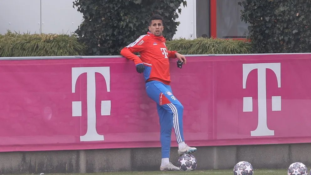 Tidak Cocok Dengan Formasi Bayern Munchen, Joao Cancelo Hanya Bermain 12 Menit
