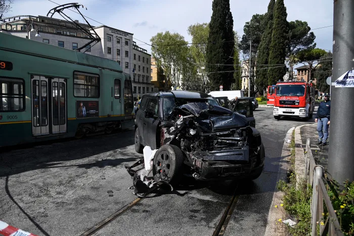Mobilnya Ditabrak Trem, Striker Lazio Ciro Immobile Patah Tulang
