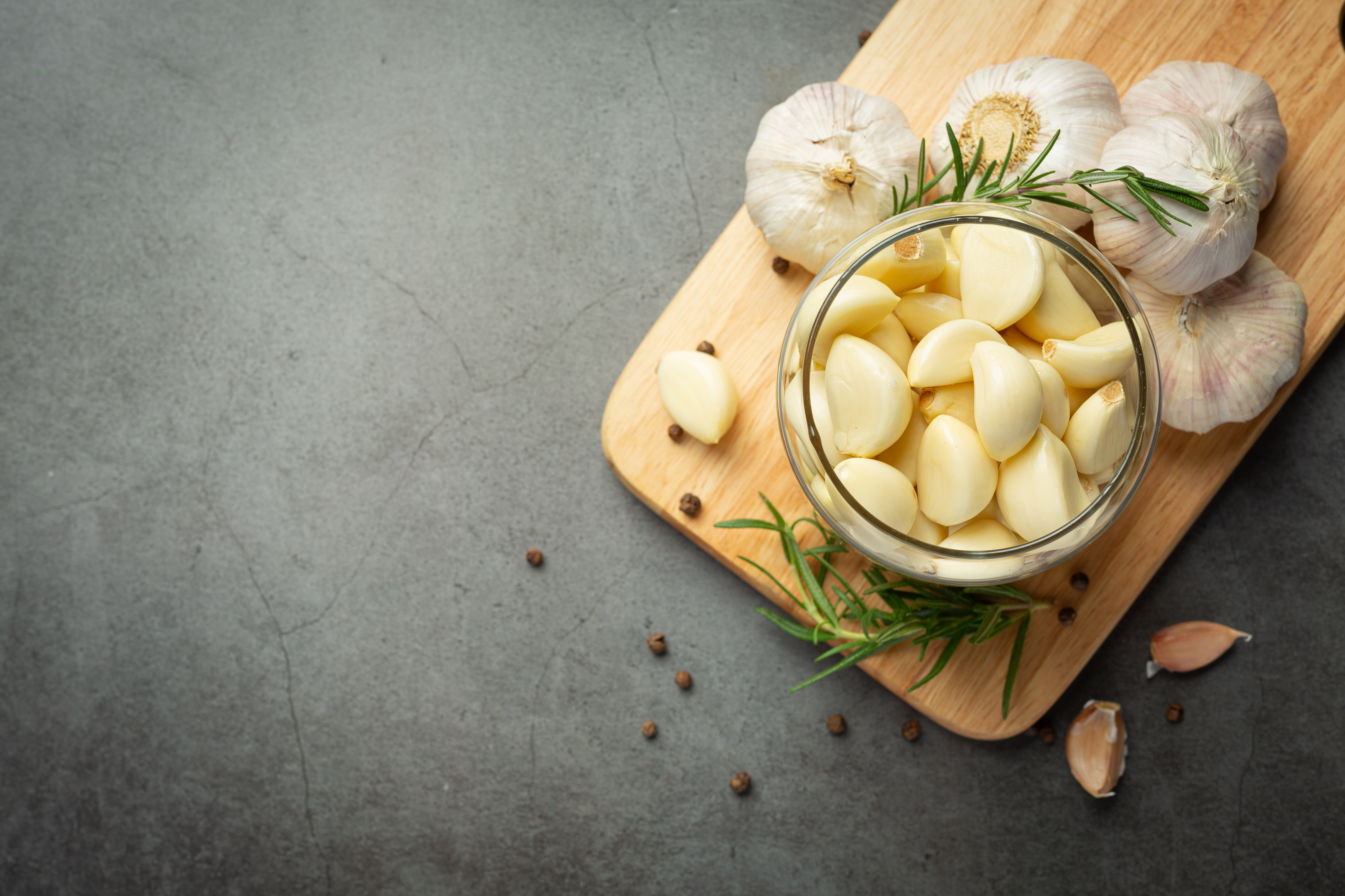 Tak Cuma Jadi Bumbu Dapur, Bawang Putih Juga Efektif Mengontrol Kolesterol