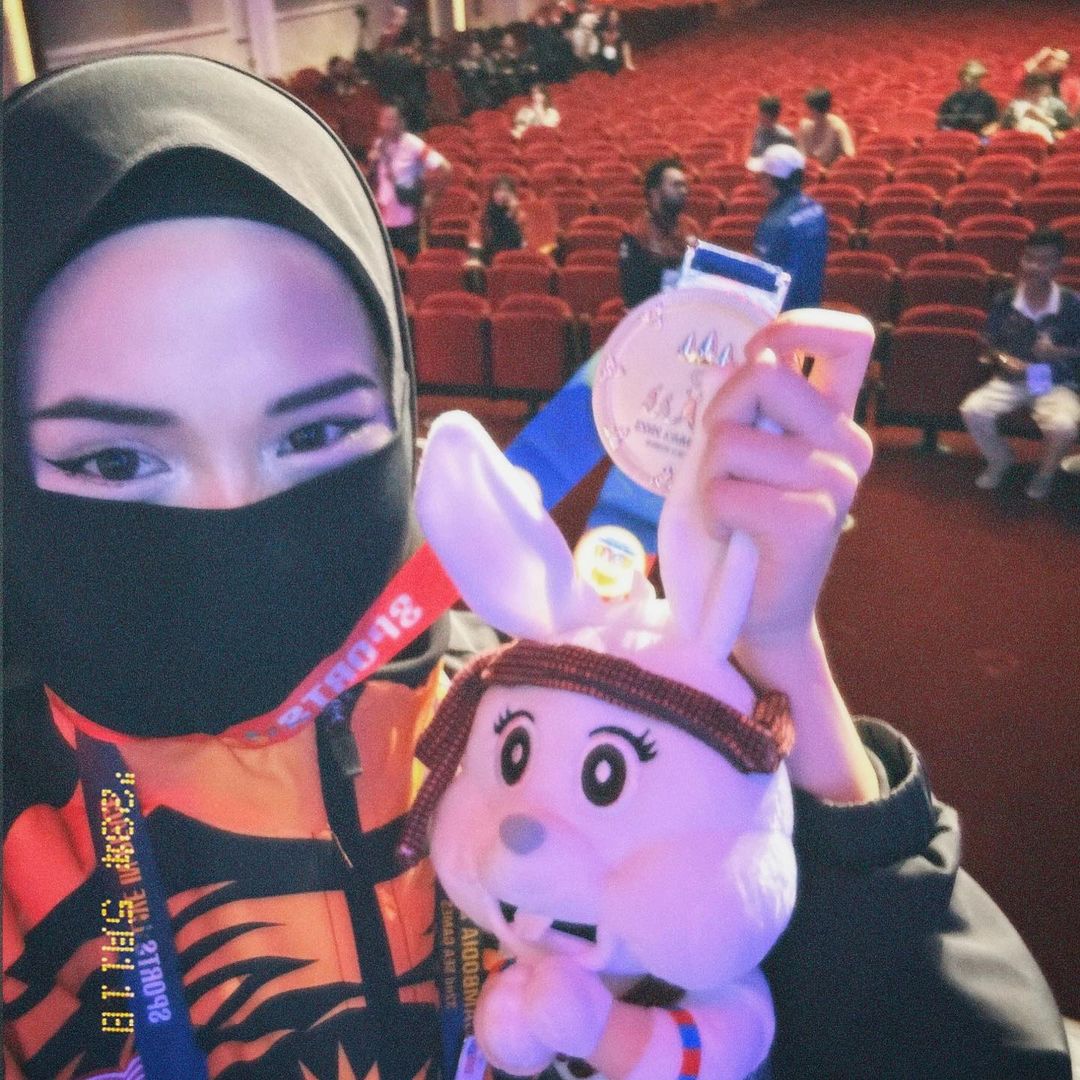Dibo Pemain Mobile Legend Cantik Asal Malaysia Sukses Buat Netizen Terpesona