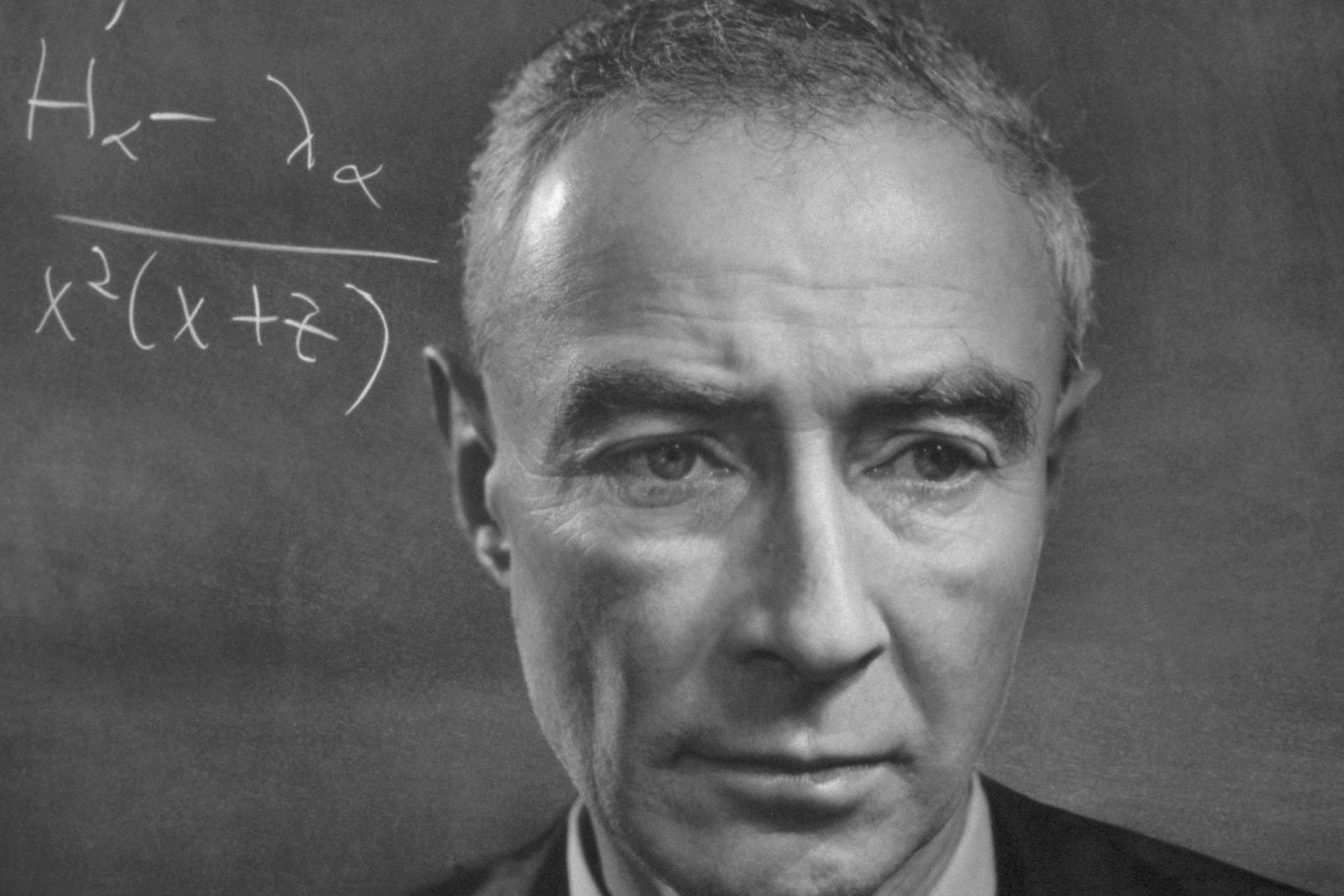 Kenali Gejala Kanker Tenggorokan, Penyebab Kematian Pencipta Bom Atom Oppenheimer