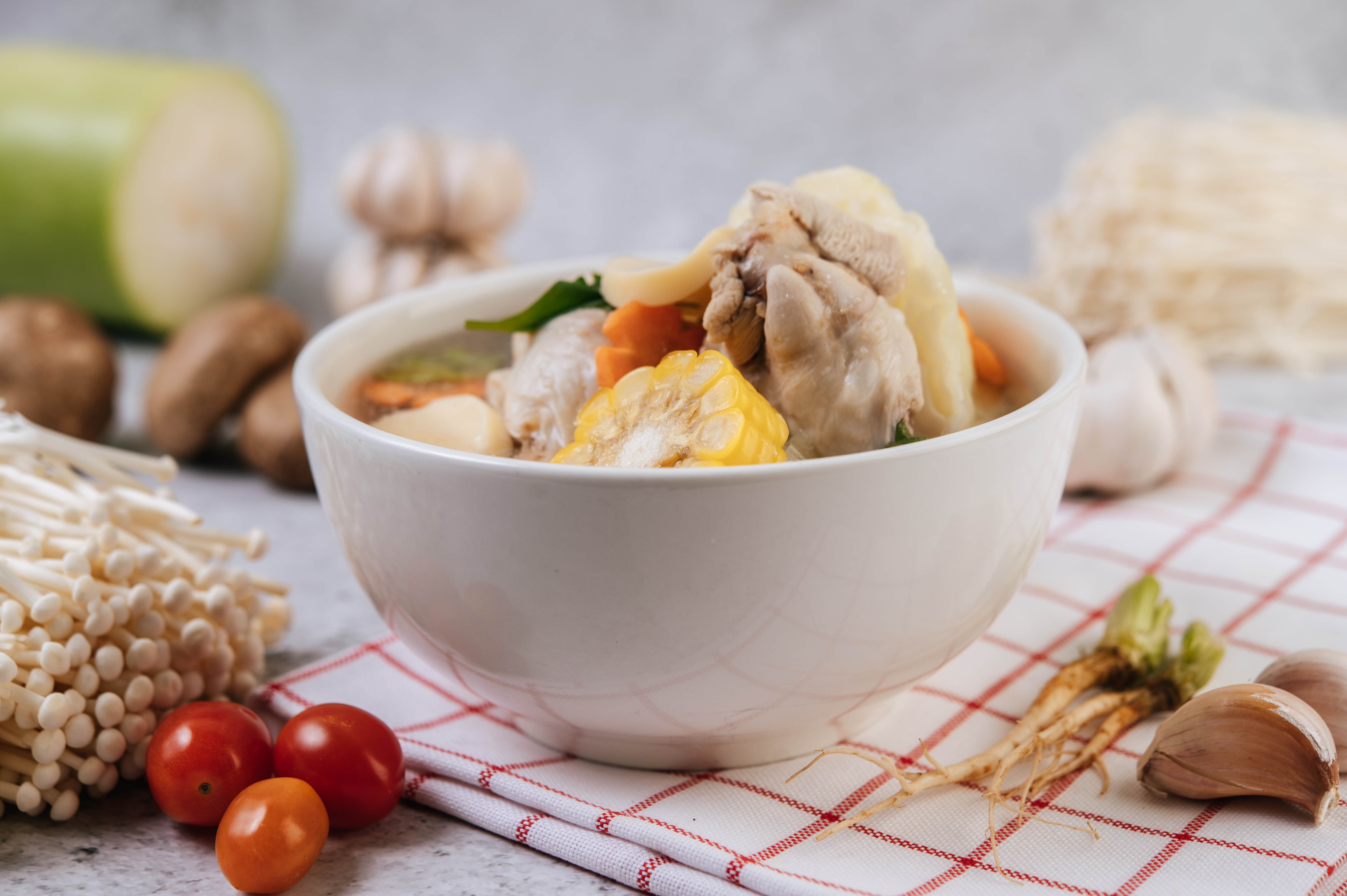 2 Resep Sup Ayam, Sajian Hangat dan Nyaman yang Cocok Saat Flu